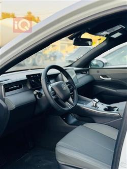 بي واي دي Qin Plus